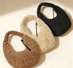 Bolso de Mano Tejido a Crochet con Paja Sólida Hecho a Mano - Product Image 3