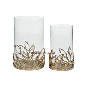 Bougeoir d'ouragan en métal plaqué or et verre transparent pour décoration de centre de table de mariage et de fête - Product Image 3