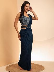 ชุดเดรสผ้าส่าหรีนำเข้าสไตล์โมเดิร์นชุดของดีไซเนอร์เอเวอร์กรีนเสื้อเบลาส์นำเข้าพร้อมมือทำงานอินเดีย - Product Image 4