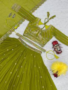 ชุดงานแต่งออกแบบงานแต่งงาน lehenga choli และ dupatta กับงานหลายลำดับอย่างหนัก - Product Image 6