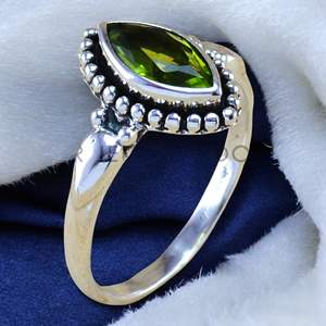 Anillos de Plata de Ley 925 con Piedra Preciosa de Peridoto, Diseño de Corte Marquesa, Joyería Fina Hecha a Mano, Anillos de Plata al por Mayor para Mujer - Product Image 1