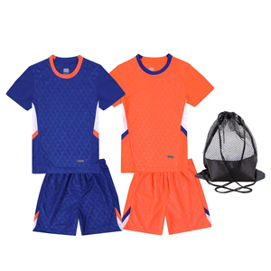 Camiseta de fútbol unisex personalizada degradado color nueva temporada transpirable uniforme tops conjuntos venta al por mayor camisetas de fútbol unisex - Product Image 6