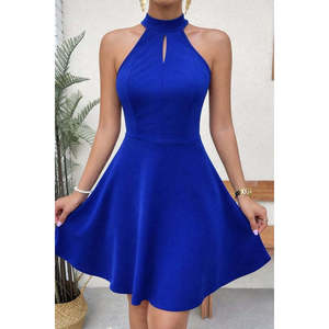 Vestido Mini Elegante de Crepé con Cuello Alto y Hombros Descubiertos para Mujer, de Jane's, con Detalle de Encaje en la Espalda, Ideal para Fiestas Nocturnas y Eventos Especiales - Product Image 1