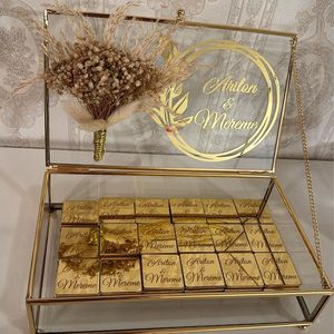 Elegante Caja de Regalo Cuadrada de Cristal con Diseño Dorado, Sofisticación Refinada, Almacenamiento de Joyería de Lujo Ecológico - Product Image 2