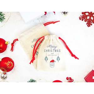 Sacs cadeaux personnalisés colorés et écologiques pour Noël et le Nouvel An avec logo imprimé - Product Image 2