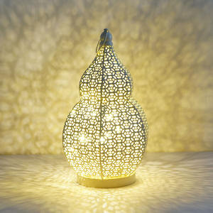 Lampe <span class=keywords><strong>Orientale</strong></span> Accessoires De Décoration De Mariage Romantique Creux-Sculpté Lampe À LED <span class=keywords><strong>Lanterne</strong></span> À Vent Pour La Décoration De La Maison - Product Image 1
