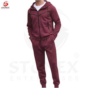 Conjunto de Sudadera con Capucha y Pantalones Deportivos de Dos Piezas para Hombre y Mujer, Tejido para Invierno, Personalizable al por Mayor - Product Image 1