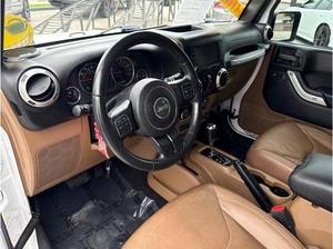 Voiture d'occasion fiable Jeep Wrangler Unlimited Sahara 4 portes SUV 4x4 (3.6L 6 cylindres 5A) 2017 - Product Image 3