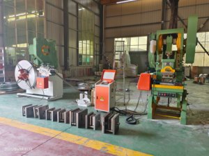 Línea de Producción de Prensas Punzonadoras de Esquinas Mecánicas Multifuncionales JB23-63T con Motor y Bomba para Ductos de Alimentación - Product Image 2