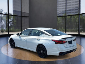 Nissan Altima 2.5 S-R FWD 2022 - Product Image 3