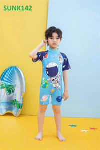 Conjunto de Baño para Niños de Alta Calidad, Diseño de Tiburón Animado, Traje de Baño con Protección UPF 50+, Impermeable, de Secado Rápido, Spandex/Nailon - Product Image 4