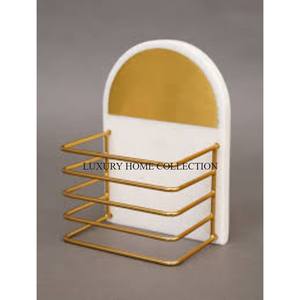 Atractivos estantes para tostadas de metal pulido con elegante estructura ergonómica para organizar con estilo rebanadas de tostadas en la mesa del desayuno - Product Image 1