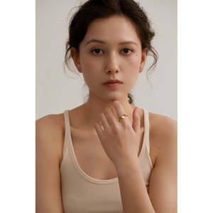 Anello Placcato Oro 18K con Intarsio in Resina, Gioiello Casual Trendy con Fascia Geometrica e Numero in Stile Religioso - Product Image 6