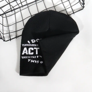 Gorro de Jacquard con logotipo personalizado, gorros hechos a mano para hombre, calidez de invierno, completamente forrado para escena de viaje - Product Image 4