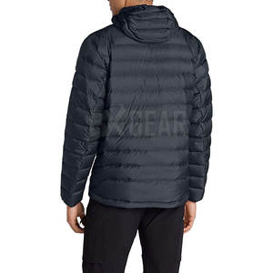 Veste matelassée décontractée pour homme de qualité supérieure avec un design épuré, un toucher doux et un remplissage chaud, idéale pour un usage quotidien - Product Image 2
