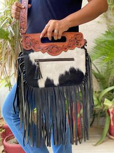 Hair On Hide Fur Bolso de cuero Tooled Western Leather Fringe Bolso Sling Bag Bolsos de mujer - Product Image 2