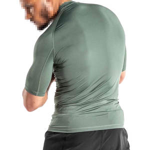 QST Rashguard de Boxeo Unisex Personalizado OEM de Alta Calidad, al por Mayor, Estampado, Elástico, Transpirable, 100% Poliéster para Competición - Product Image 3