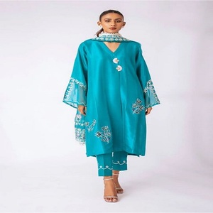 ชุดเดรสสไตล์อินเดีย-ปากีสถานแบบ Salwar Kameez สำหรับคุณแม่ตั้งครรภ์ ทรงเอไลน์ ผ้าจอร์เจตต์เนื้อหนา ตกแต่งด้วยงานปักเลื่อมสุดอลังการ - Product Image 2