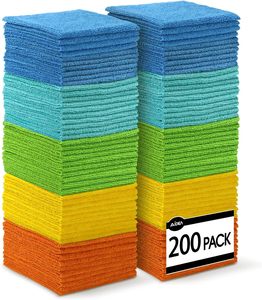 30x30CM 300GSM Microfiber Car Detailing <b>Towel</b> Quick-Dry Sewing Cloth for Cleaning Wash High Absorbent <b>Microfibre</b> <b>Towel</b> for Car - Product Image 3