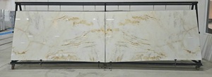 Losa de Mármol Calacatta Amber con Vetas Laterales, Fondo Blanco Limpio con Acentos de Vetas Doradas, Pulido, 2 cm, Mármol Turco para Encimeras y Muebles de Baño - Product Image 4