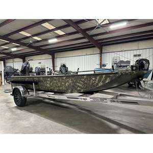 2026 Lowcountry Swamp Fox 1754 Nuevo Bote de Pesca de Aluminio con Casco de Aluminio Resistente, a Gasolina - Product Image 1