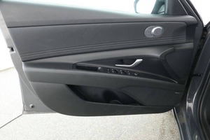 Hyundai Elantra Hybrid Limited 4 portes berline 2023 - Product Image 6