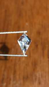 Diamante cultivado en laboratorio de 1 quilate con forma de cometa geométrica para la fabricación de anillos, certificado por IGI, diamantes sueltos de corte elegante, fabricante a bajo precio. - Product Image 4