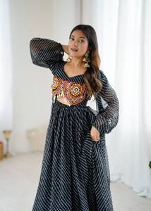 NUEVO VESTIDO DE GEORGETTE PARA FIESTAS/BODAS DE TODAS LAS TEMPORADAS CON ESTAMPADO DIGITAL Y TRABAJO DE CADENAS - Product Image 2