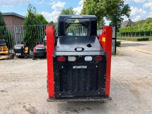 Mini-chargeuse compacte sur roues Manitou 1050R MT d'occasion pour travaux de construction, moteur diesel Mitsubishi, hydraulique Parker haute performance - Product Image 4