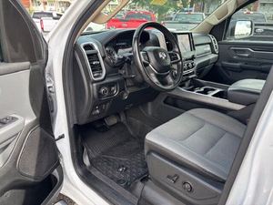 Camioneta Usada Extremadamente Limpia, Modelo 2020 1500 BIG HORN - Product Image 4