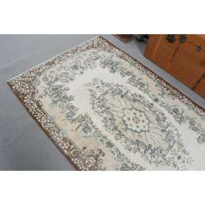 Tapis turc 3,9x6,8 pieds, tapis vintage, tapis marron à bordures bleues - Product Image 5