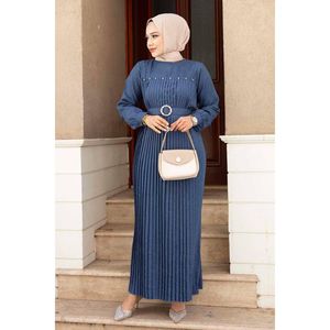 Robe plissée pour hijab avec détails pierres indigo - Product Image 1