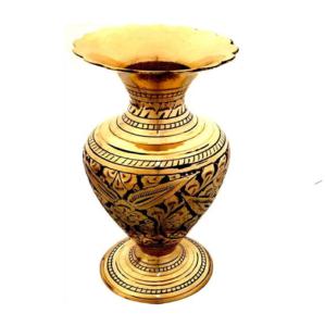 Vase à fleurs en laiton avec gravure noir et or fini pour décor de table Vase à fleurs décoratif de haute qualité - Product Image 1