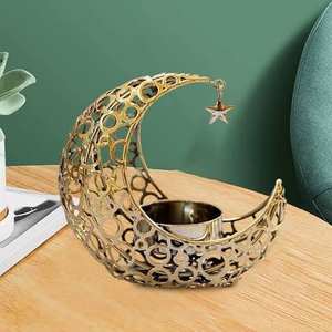 Moradabad, artisanat marocain doré, cadeau d'artisanat arabe, porte-bougie en métal en forme de lune pour la décoration de la maison pendant l'Aïd el-Fitr - Product Image 3