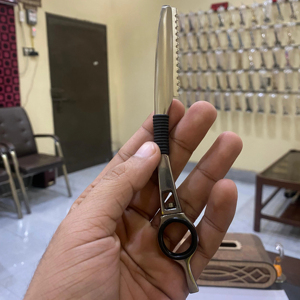 High Quality Hair Thinning Styling Razor Replaceable Comb Silver Rotating Finger <b>Swivel</b> Thumb Single Blade Stainless Steel - Product Image 3