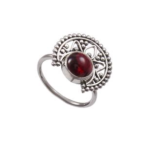 Anillo de eternidad de estilo bohemio de Plata de Ley 925, ajuste de bisel de piedras preciosas granate redondo hecho a mano - Product Image 2