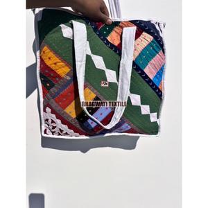 Sac fourre-tout matelassé en coton imprimé multicolore pour femmes pour l'été Usage quotidien Shopping Épicerie Plage Voyage-Vente en gros Cadeau parfait - Product Image 5