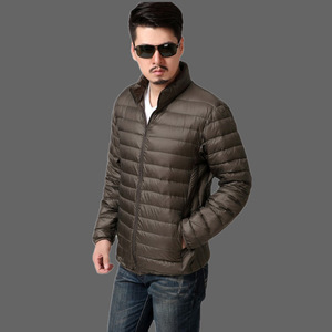 Vente en gros de veste en duvet noire d'hiver avec logo de fabricant personnalisé blouson de fitness bombardier bouffant pour hommes - Product Image 4