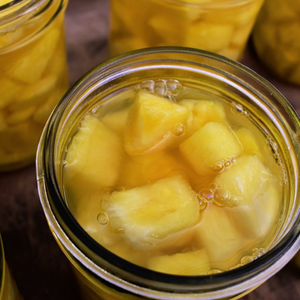 WHOLESALE CANNED PINEAPPLE SLICES IN <b>LIGHT</b> SYRUP FROM VIETNAM - Product Image 1