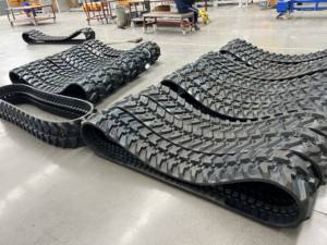 Yanmar 250*90*41 300*72*40 300*72*36 200*72*34 Robot tosaerba cingoli in gomma per motoslitta escavatore ruota - Product Image 3