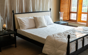 เตียงไม้เนื้อแข็งที่หรูหราพร้อมการออกแบบที่กำหนดเองระดับไฮเอนด์ที่สร้างขึ้นสำหรับห้องนอนที่หรูหราทันสมัยและพื้นที่ห้องนั่งเล่นที่ทันสมัย - Product Image 3