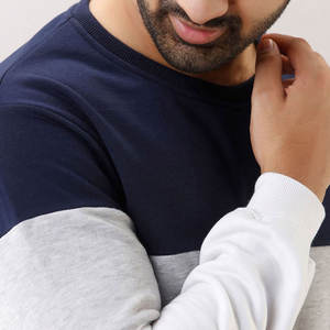 Service OEM Fabriqué au Pakistan Sweatshirts pour hommes de haute qualité Sweatshirts en gros Sweatshirts de dernière génération - Product Image 6