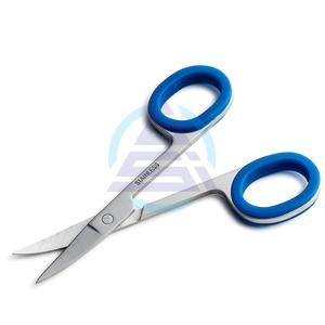 Agarre de goma personalizado, Punta curvada, Tijeras para uñas, diseño de cuidado de uñas, tijeras para manicura y pedicura - Product Image 1