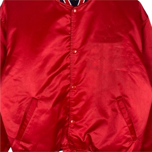 Veste universitaire Letterman vintage personnalisée OEM pour homme, bombardier d'hiver, vol, broderie de rue principale en satin pour baseball - Product Image 5