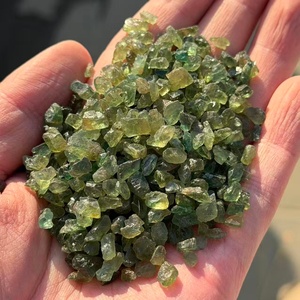 Vente en gros de copeaux d'apatite verte cristalline, gravier d'apatite bleue naturelle pour la guérison - Product Image 1