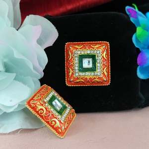 Pendiente de tuerca étnico elegante para uso diario, Forma cuadrada geométrica Meenakari, joyería de esmalte indio ligero para mujeres y niñas - Product Image 6