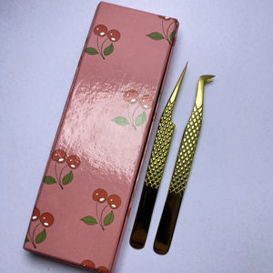 Juego de pinzas de extensión de pestañas recubiertas de oro Pinzas de volumen y aislamiento de precisión con empuñadura de diamante Herramientas de pestañas profesionales - Product Image 1