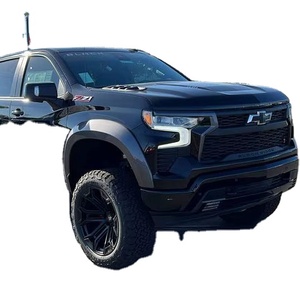 Camioneta Black Widow 2024 1500 RST 4dr Crew Cab 4WD 5.8 Ft. SB, 2.7L Euro IV, 5 Asientos, Volante a la Izquierda - Product Image 1