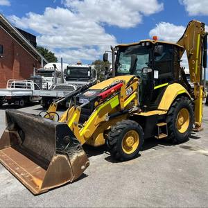 Excavatrice R220LC-9S Hyundai: puissance et précision de 22 tonnes à vendre - Product Image 2