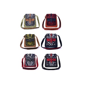Bolsa de tela de cera con tapa de uñas de seta y correa larga, Unisex, con patrón personalizado a la moda, el mejor precio, venta al por mayor - Product Image 2